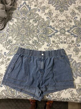 SHEIN Blue Elastic-Waist Denim Shorts